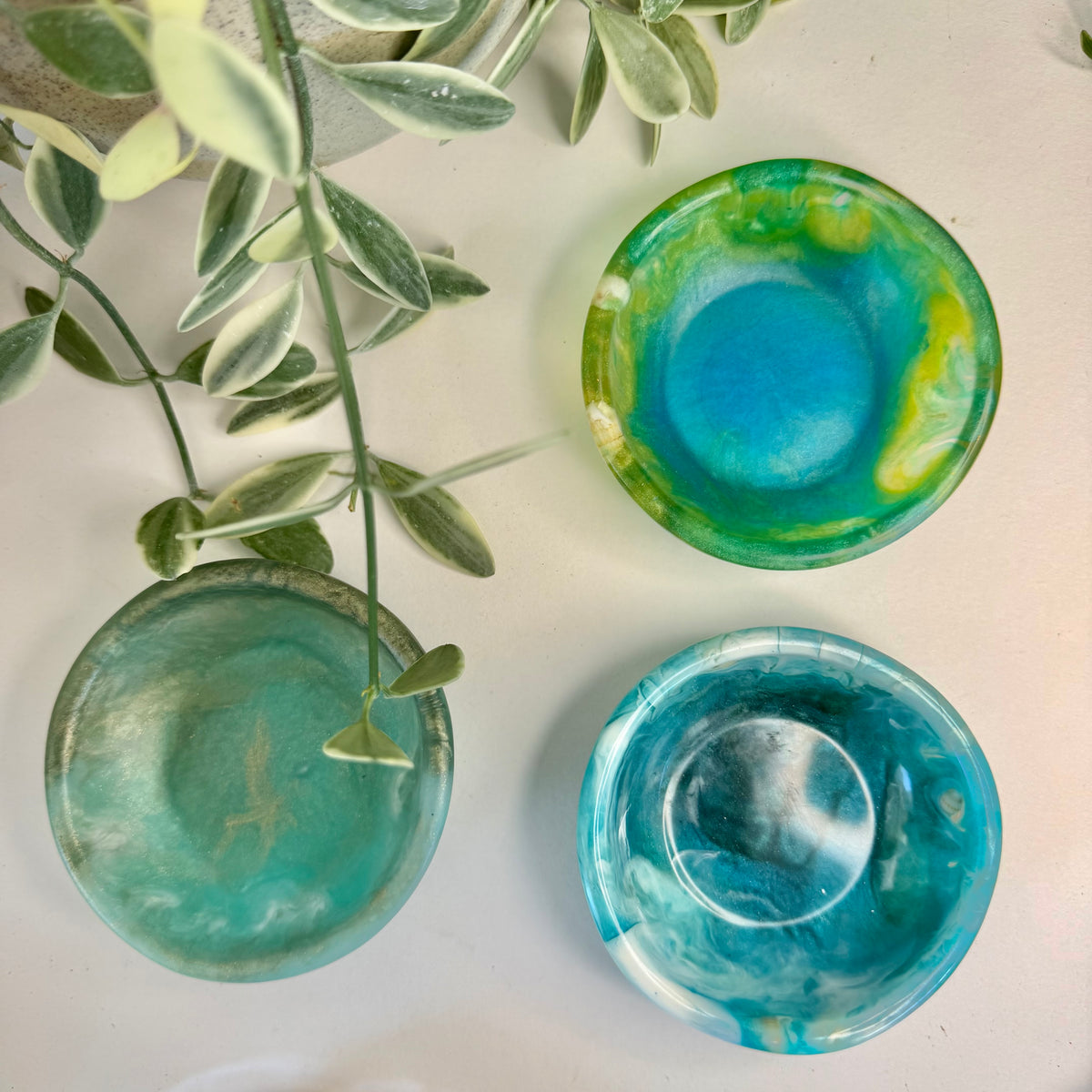 BRENDA STONE ART - Mini Scallop Resin Bowl 3