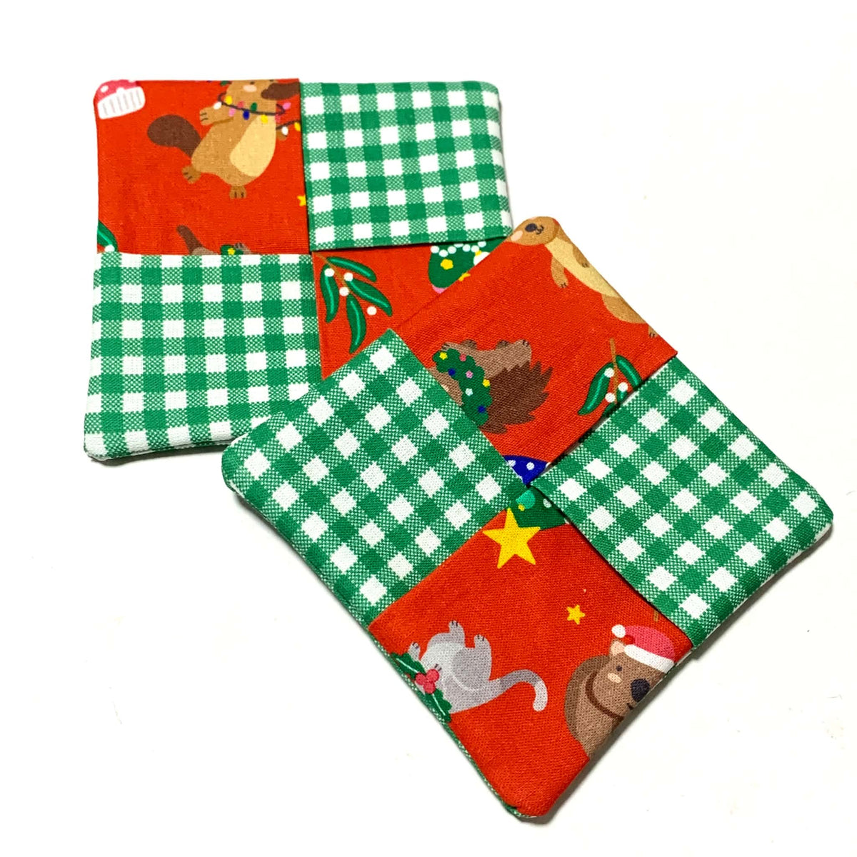 MUMMA WHOOPEE- SINGLE CHRISTMAS WINE GLASS SLIPPER/COASTERS- Merry Aussie Animals and Green Check