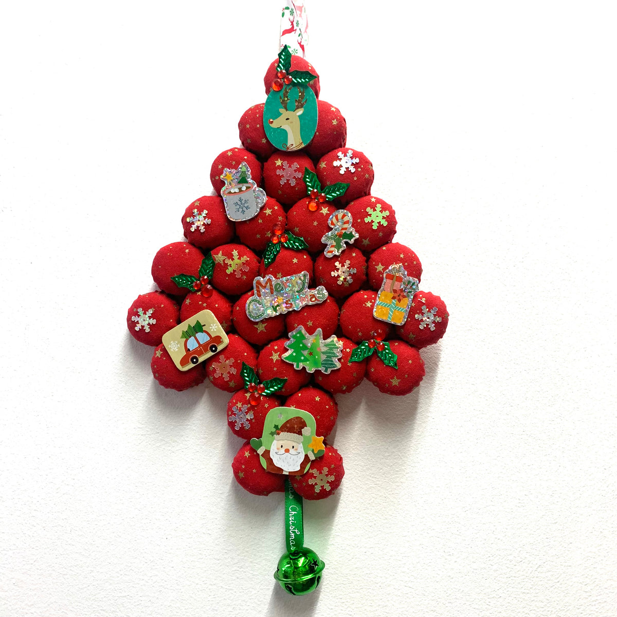 MUMMA WHOOPEE- Small Bottle Top Christmas Tree Wall Hanging- Red Merry Christmas