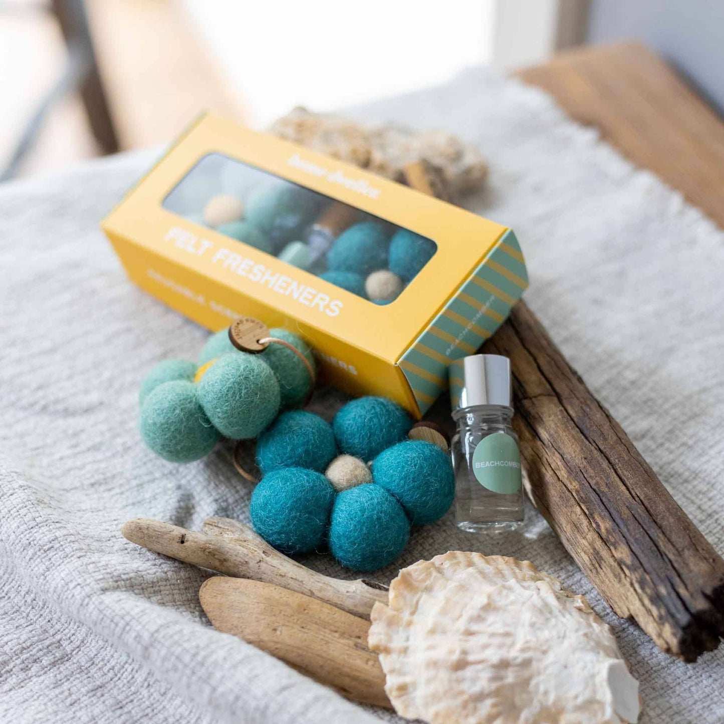 HOME DWELLER - Felt Flower Fresheners - Beachcomber