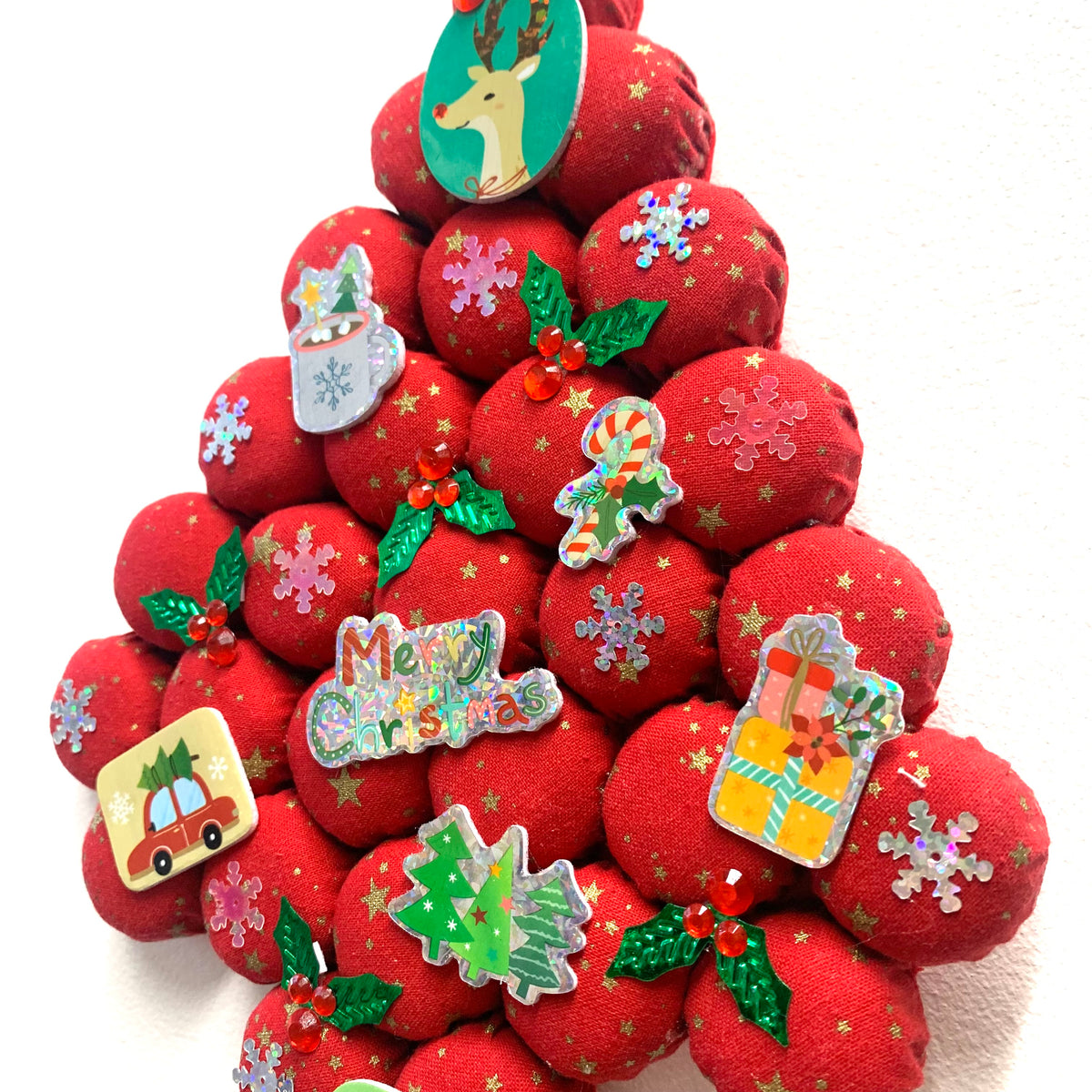 MUMMA WHOOPEE- Small Bottle Top Christmas Tree Wall Hanging- Red Merry Christmas