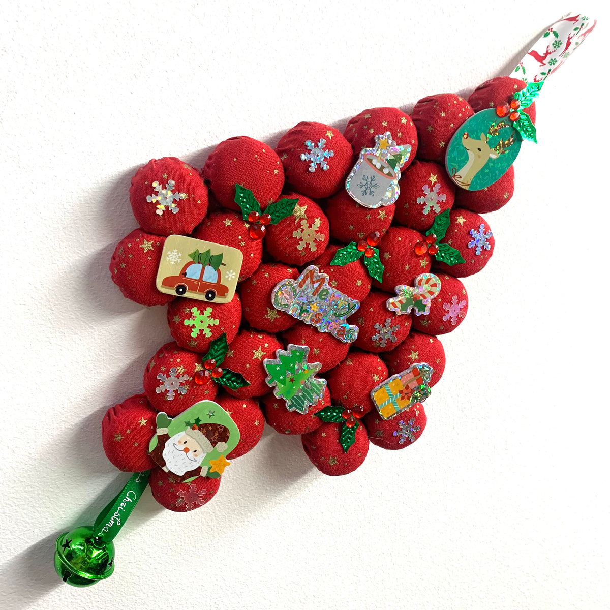 MUMMA WHOOPEE- Small Bottle Top Christmas Tree Wall Hanging- Red Merry Christmas