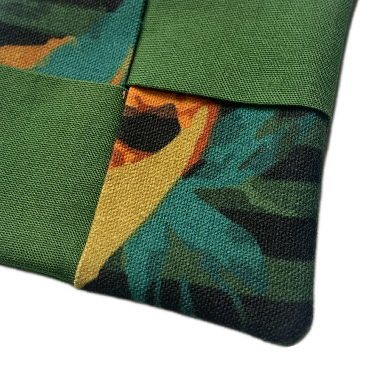 MUMMA WHOOPEE- SINGLE WINE GLASS SLIPPER/COASTERS- Jungle Cats & Green