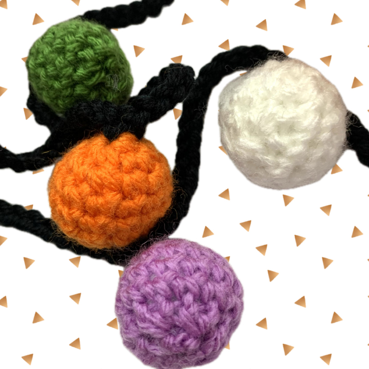 BEAKNITS- "SPOOKY GANG"- CROCHETED HALLOWEEN GARLAND