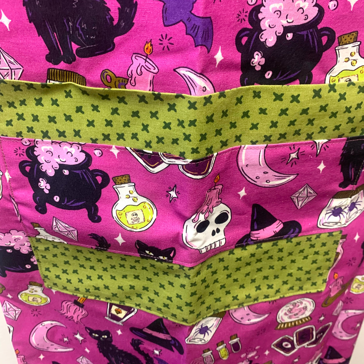 MUMMA WHOOPEE - "Hocus Pocus" HALLOWEEN APRON