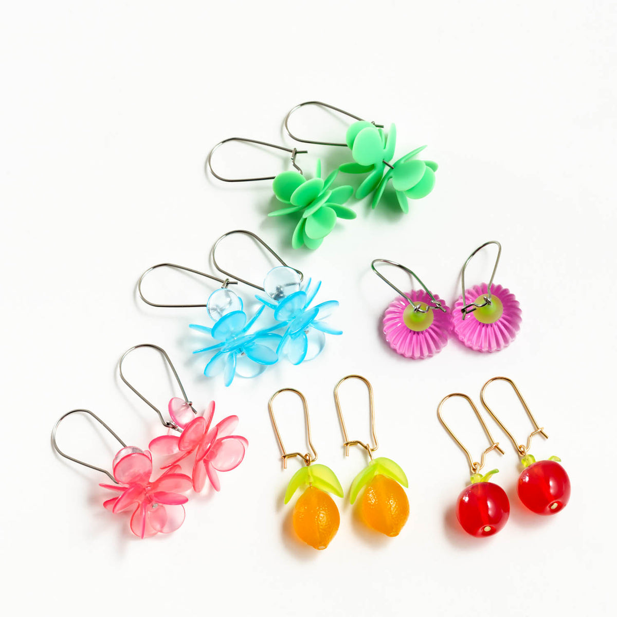 CLAIRE ISHINO- Spring Green Botanical Blossum Earrings