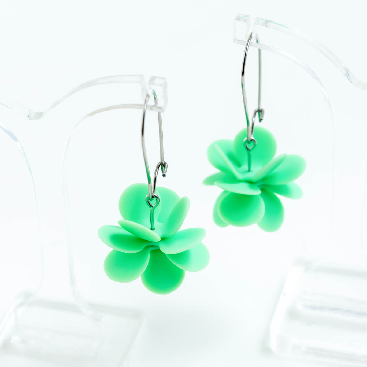 CLAIRE ISHINO- Spring Green Botanical Blossum Earrings