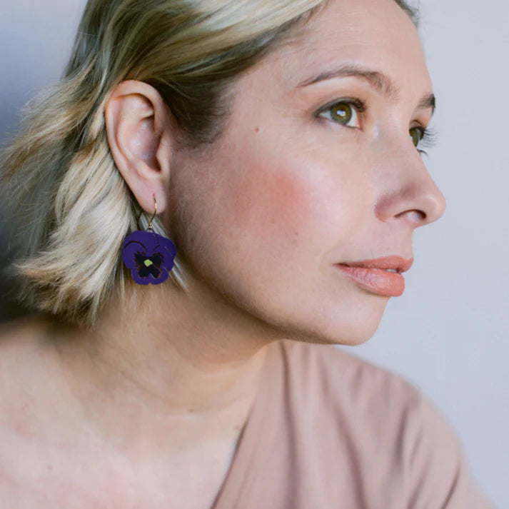 DENZ & CO - Pansy flower earrings in Violet & Purple