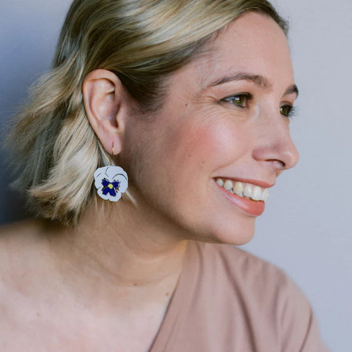 DENZ & CO - Pansy flower earrings in White & Violet