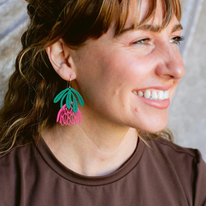 DENZ & CO- 2 Piece Protea flowers in Raspberry and Green - DANGLE EARRINGS