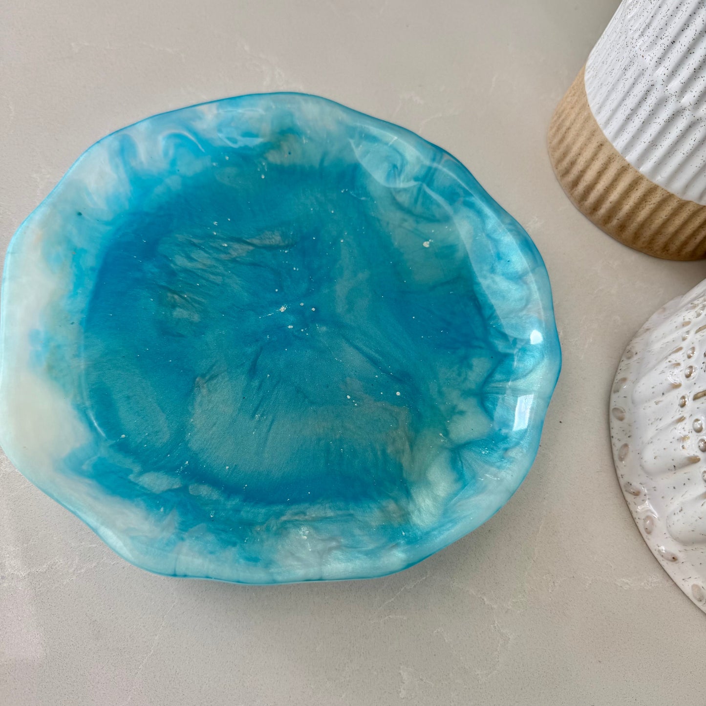 BRENDA STONE ART - Round Rockpool Resin Plate 5