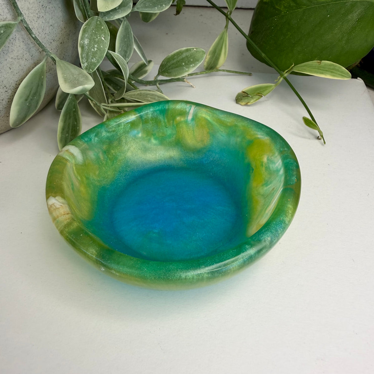 BRENDA STONE ART - Mini Scallop Resin Bowl 2