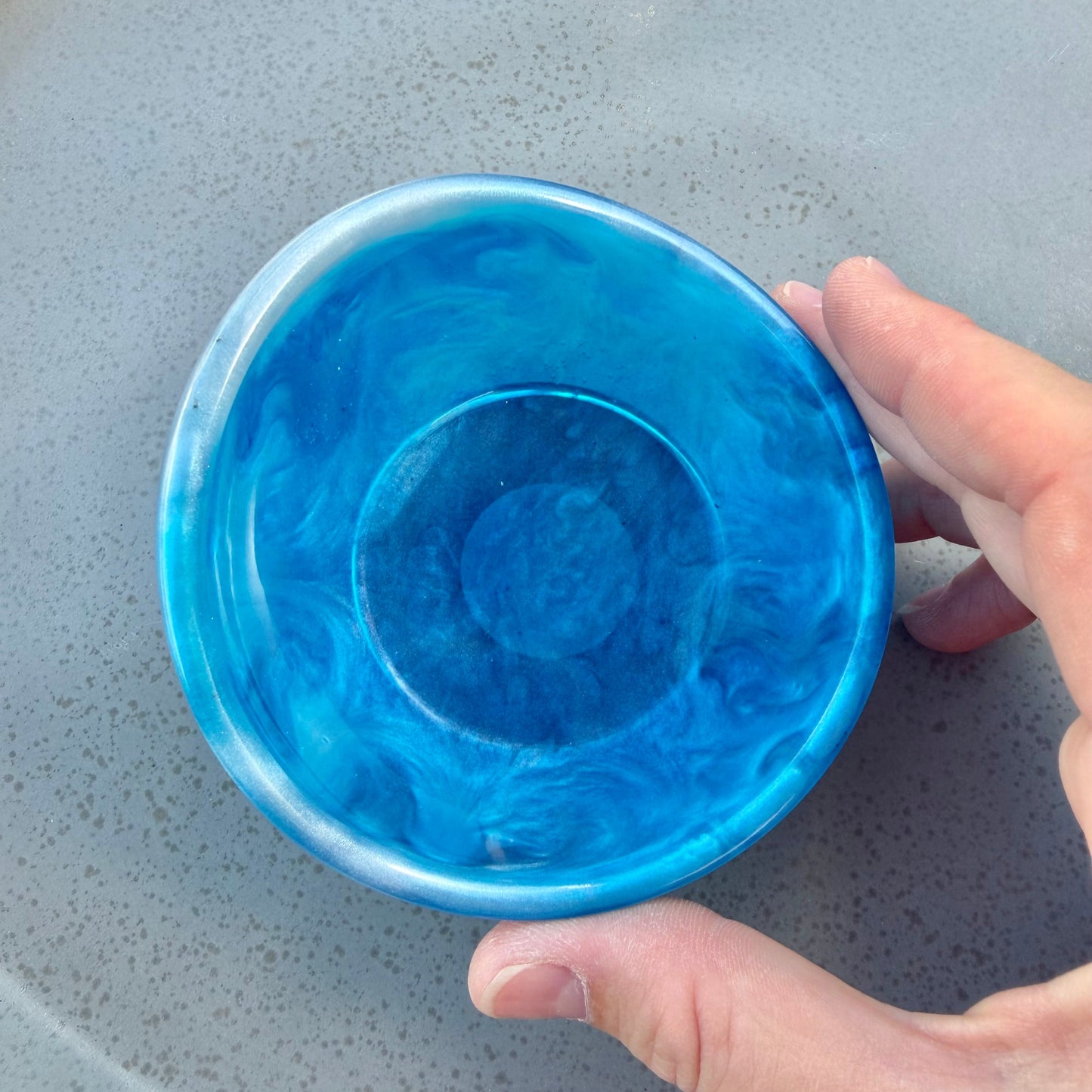 BRENDA STONE ART - Small Resin Scoop Bowl 1 Blues