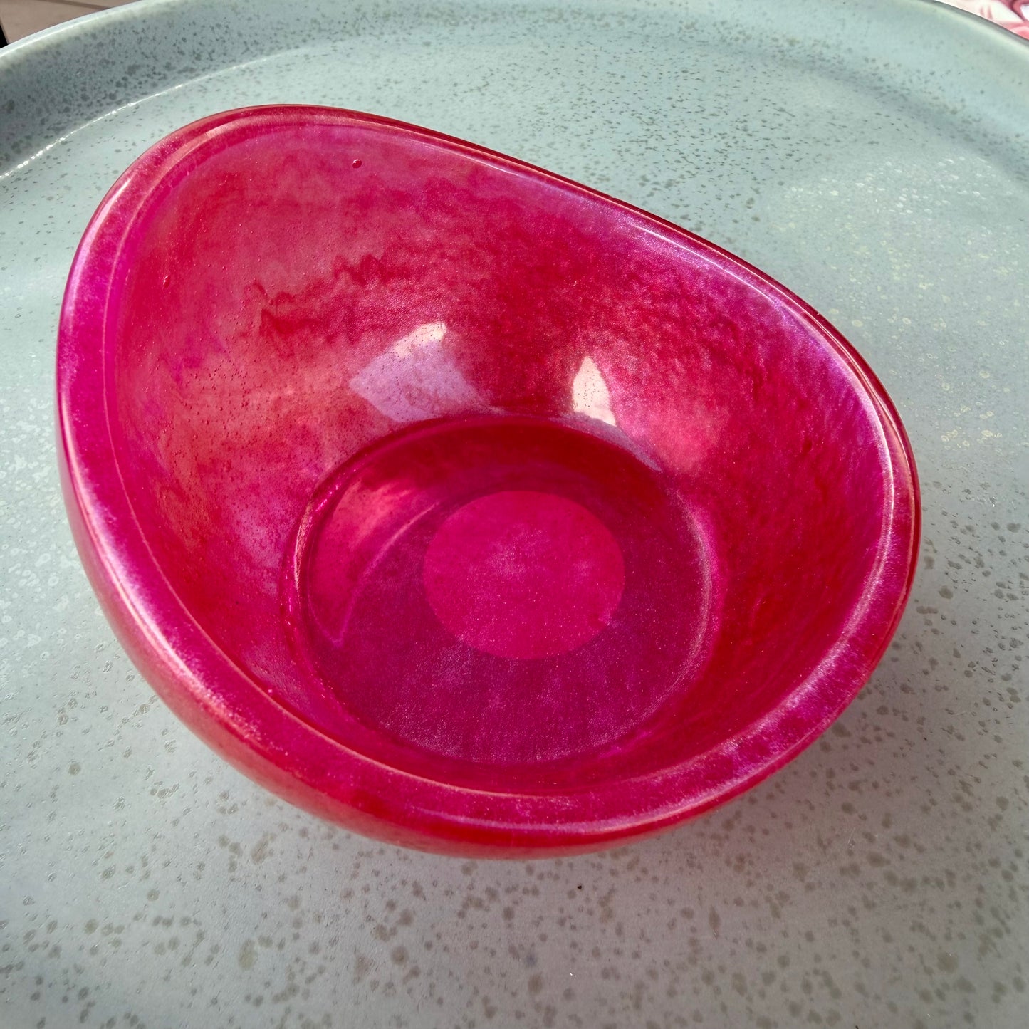 BRENDA STONE ART - Small Resin Scoop Bowl 2 Reds