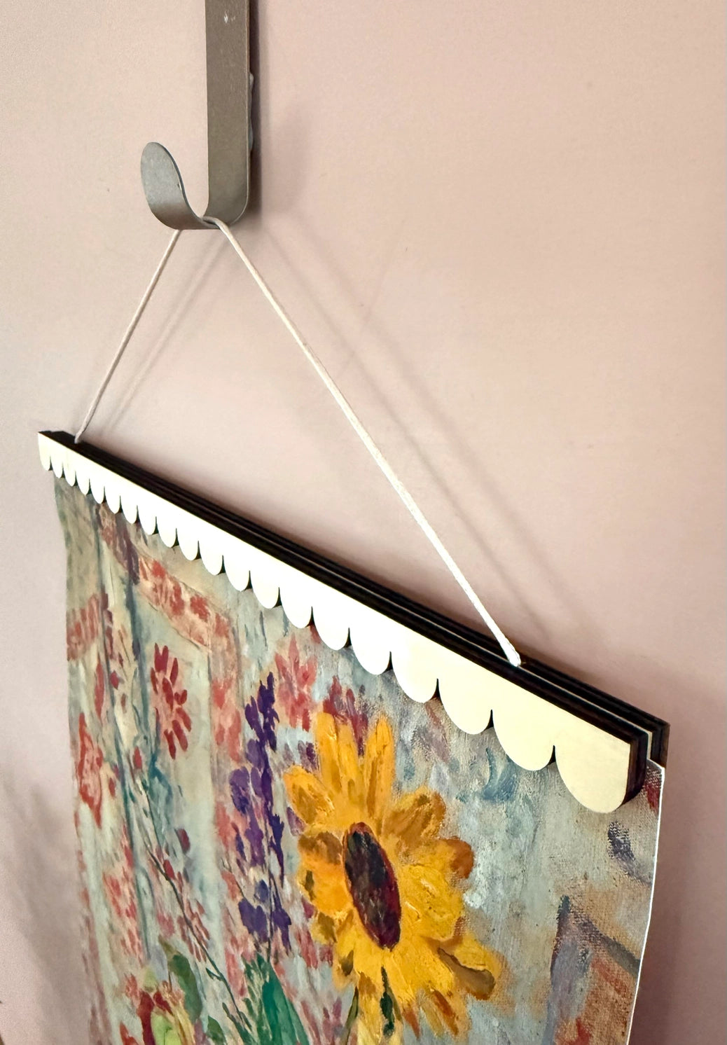 HOME DWELLER - Scallop 30cm MAGNETIC PRINT HANGER