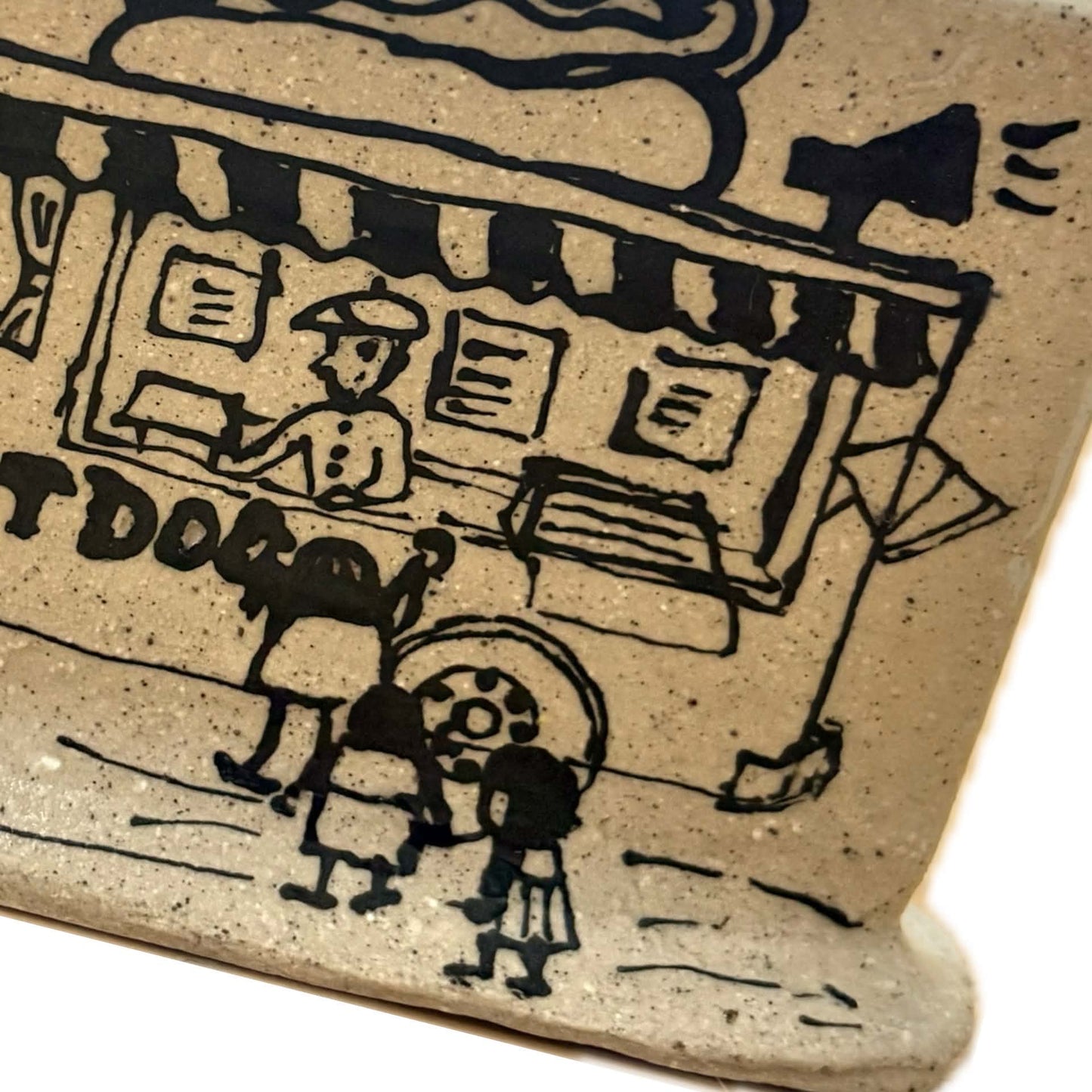 BELOVED POTTERY - Village - Hot Dog Truck