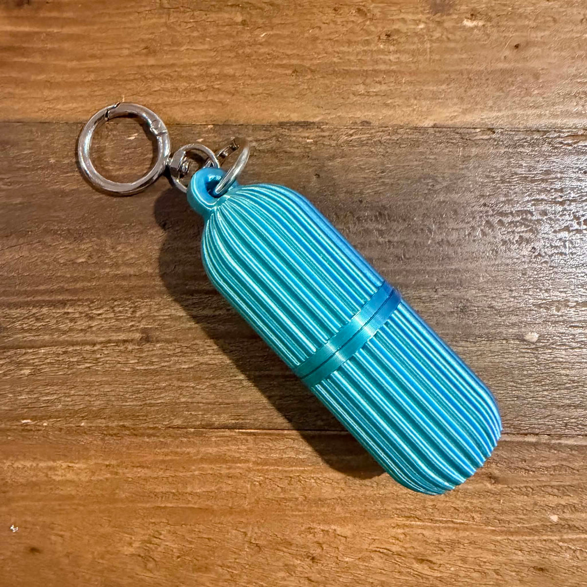 DWAYNSKI.3D - BLUE HAWAII - LIPPIA Lip Balm/Lipstick Holder Keychain