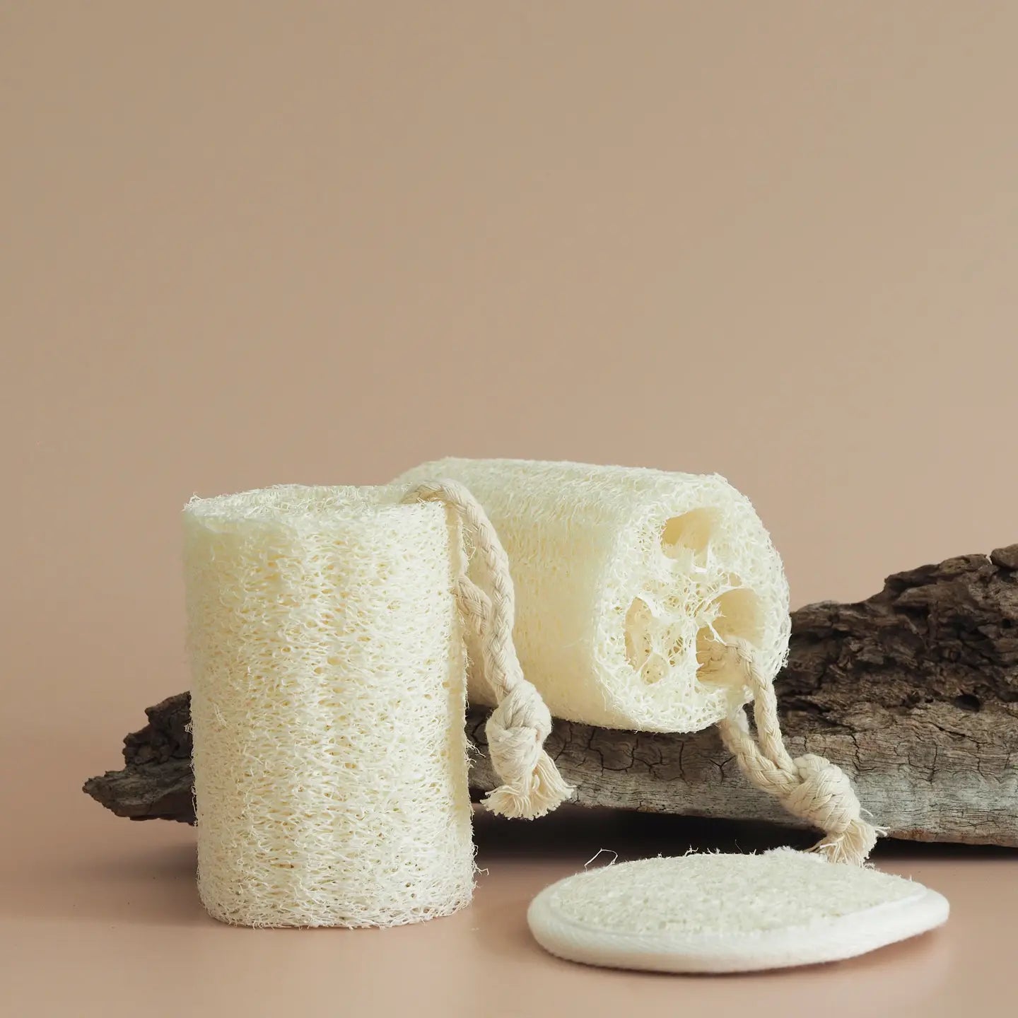 WANDERLIGHTLY - Natural Loofah on Rope